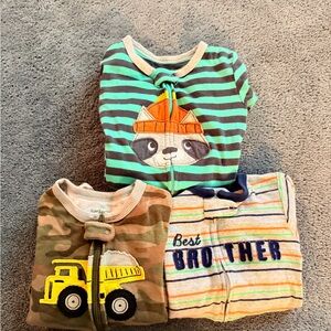 Carter's Boys Footed Cotton Pajamas EUC 24 mos